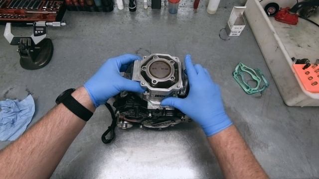 Rotax Max kart engine top end rebuild - assembly смотреть онлайн