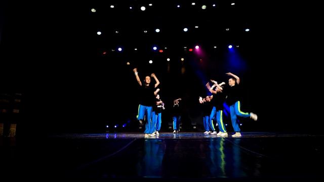 Образцовый хореографический коллектив РОВЕСНИКИ смотреть онлайн