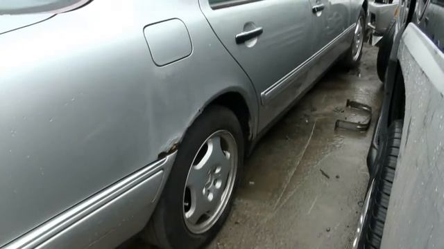 1997 Mercedes-Benz E-Class E420 смотреть онлайн