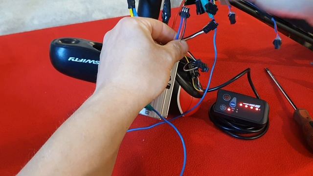 JAK SAMEMU NAPRAWIĆ ROWER ELEKTRYCZNY . ELECTRIK BIKE . WYMIANA STEROWNIKA смотреть онлайн