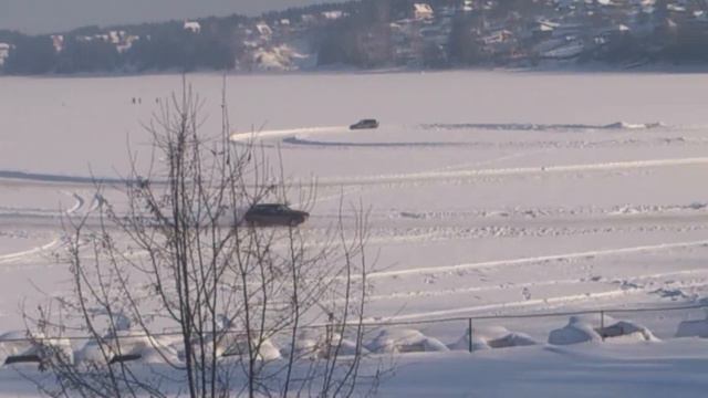 Пробные заезды на пруду. г. Добрянка смотреть онлайн