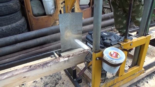 Обзор шинной пилорамы, первый брус. смотреть онлайн