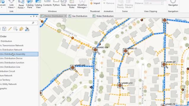 Overview of the ArcGIS Utility Network смотреть онлайн