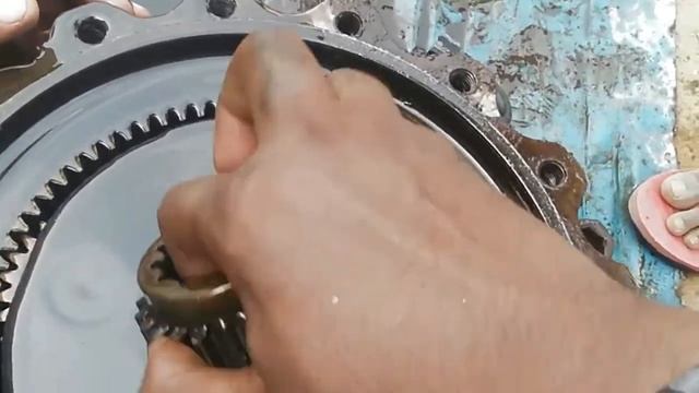 JS 205 Swing gear box смотреть онлайн