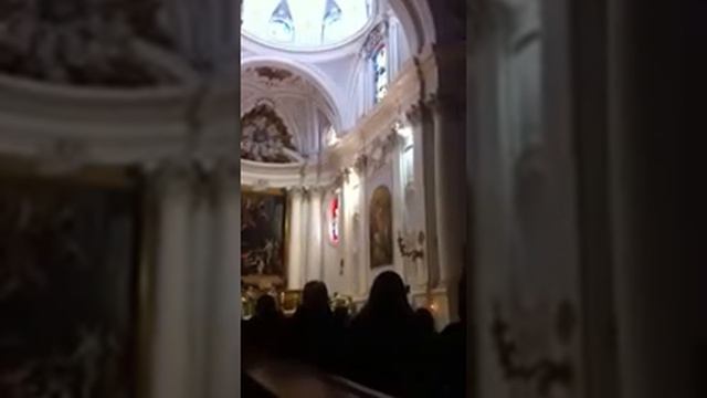 Mass at Monte Oliveto Maggiore смотреть онлайн