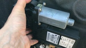 AUDI A4 B6 КАК СНЯТЬ и ЗАМЕНИТЬ МЕХАНИЗМ СТЕКЛОПОДЪЕМНИКА ПРАВОЙ ДВЕРИ