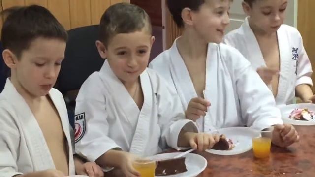 Поздравляем с Днём рождения! смотреть онлайн