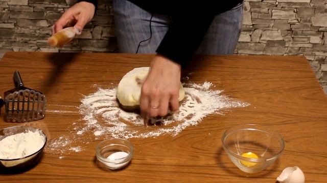 Конвертики из слоеного теста с творогом. Вкусная и простая закуска! смотреть онлайн