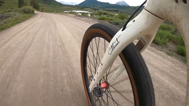 Rene Herse Fleecer Ridge Tire Review смотреть онлайн