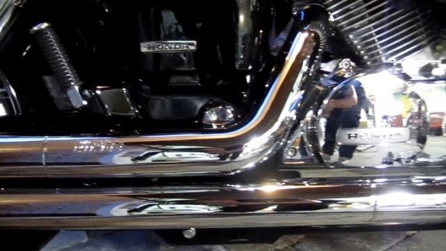 2004 Honda Shadow 750 Aero - Vance & Hines Straightshots HS смотреть онлайн