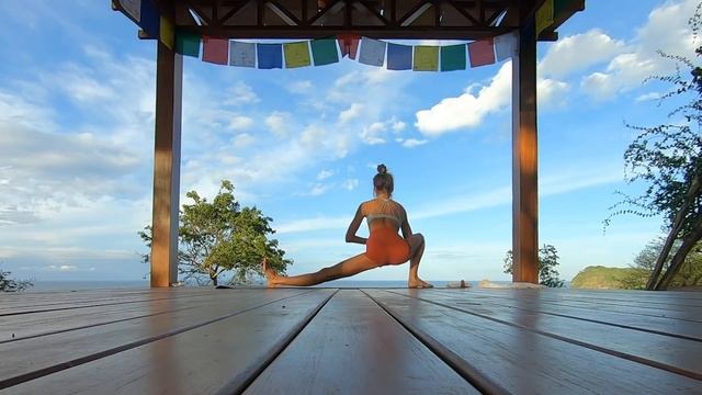 45 min Intermediate Yoga Flow смотреть онлайн