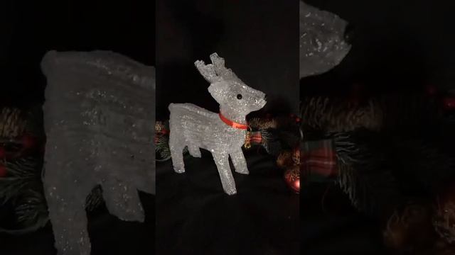 Олень светодиодный/ светящийся олень новогодний/ фигура оленя/ подарок под елку/ гирлянда смотреть онлайн