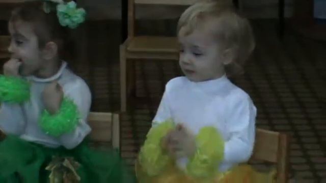 Праздник осени в детском саду № 51 г. Харькова, октябрь 2012 г. смотреть онлайн