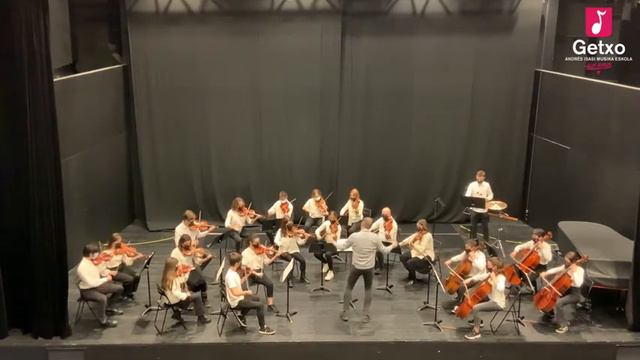 "October" Erik Whitacre -- Andrés Isasi Hari-orkestra -- Orquesta Andrés Isasi смотреть онлайн