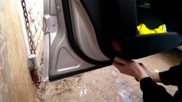 Как снять обшивку карту передней двери MERCEDES W211/demontaz boczka drzwi przod/door panel removal смотреть онлайн