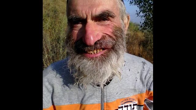 ,,Люди, я люблю вас !,, громко поет Ацилут смотреть онлайн