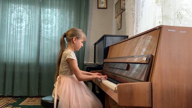 Исполняет Мартынова Радмила Бах Инвенция, Пинг-понг Парфёнов смотреть онлайн