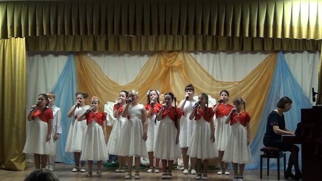 М.Парцхаладзе "Ручей". Образцовый вокальный коллектив "Триоль". Концертмейстер Елена Галсанова. смотреть онлайн