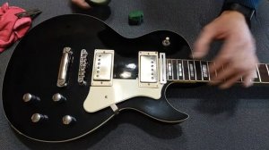 ПОЛИРОВКА ЛАДОВ | ЧИСТКА НАКЛАДКИ ГРИФА ЭЛЕКТРОГИТАРЫ