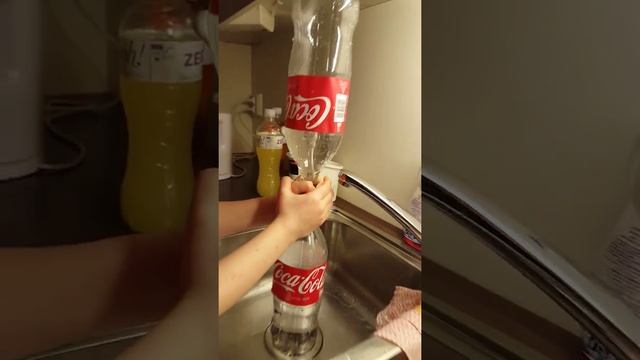 Эксперименты дома. Торнадо в бутылках смотреть онлайн