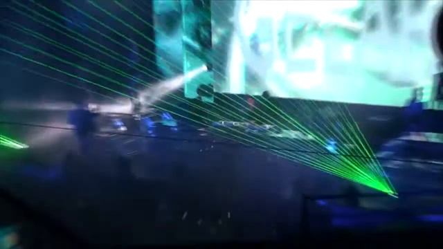 Лазеры в клубе Space смотреть онлайн