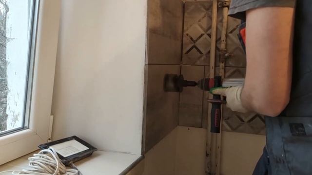 алмазная коронка. вырез подрозетников в керамограните и плитке 72 мм смотреть онлайн