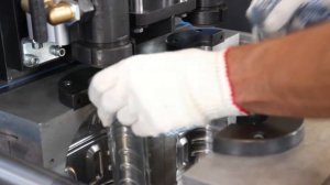 Полуавтомат выдува ПЭТ тары ПВ-700-5