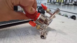 Редуктор КОМПРЕССОРА с кранам