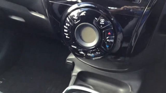 2017 Nissan Note E-Power X смотреть онлайн