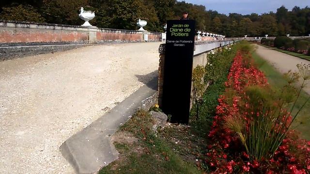 CHATEAU DE CHENONCEAU - DIANE DE POITIERS GARDENS смотреть онлайн