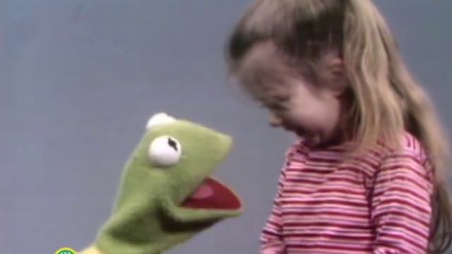 Sesame Street: Kermit And Joey Say The Alphabet