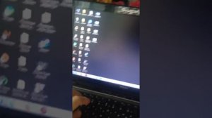 При включении ноутбука, горит чёрный экран, нашёл своё решение по устранению данной проблемы