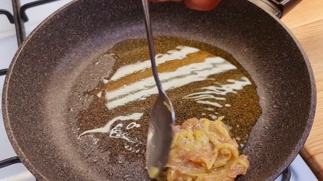 Hühnerbrust, Kartoffeln, Zwiebeln und ein köstliches Abendessen in einer Pfanne für die Familie #24 смотреть онлайн