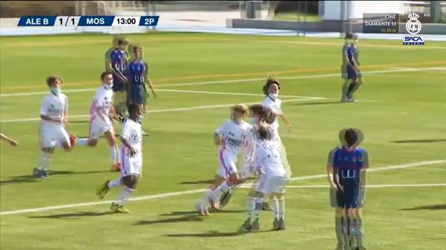 HIGHLIGHTS: Real Madrid vs CD Mostoles U11 Royal Football 2021 смотреть онлайн