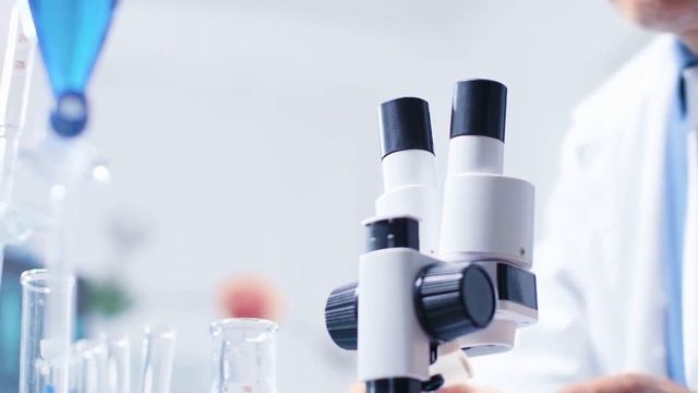 Если вы родились между этими годами, вы можете быть в опасности от этой смертоносной болезни смотреть онлайн