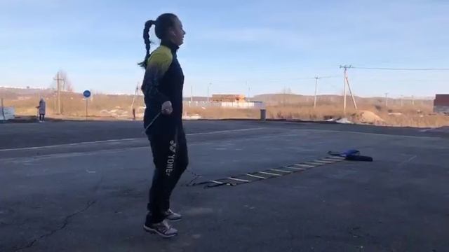 Бадминтон помогает! С Алиной Давлетовой. смотреть онлайн