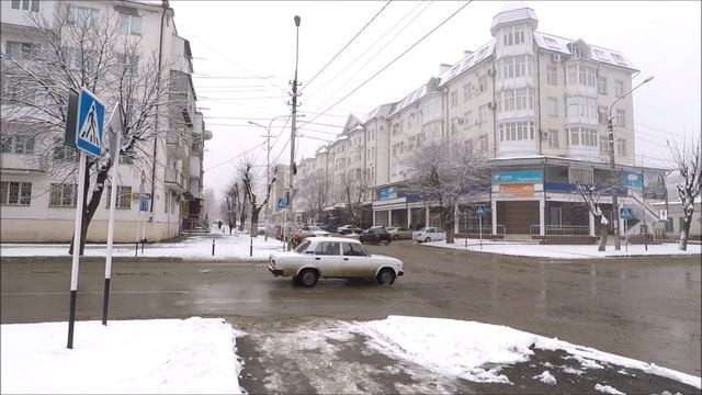 "Выпал снег на Рождество". Прогулка по зимнему Нальчику 08 января 2019 года смотреть онлайн