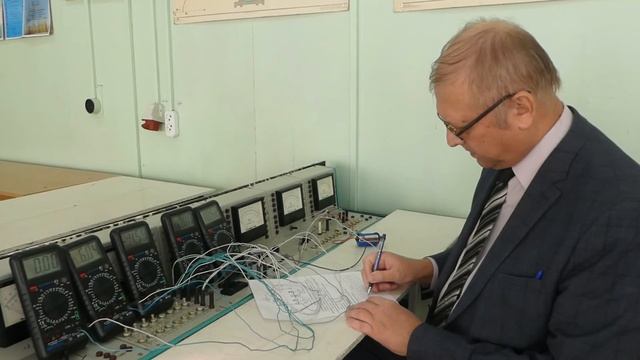 Боярсков Сергей Геннадьевич Измерение потенциалов в электрической цепи смотреть онлайн