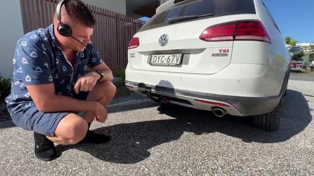 VW Golf 7 wagon Alltrack invisible detachable Westfalia towbar installed & coded смотреть онлайн