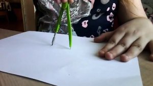 Как чертить круги циркулем? Видео урок. Для детей