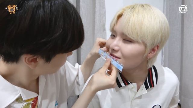 [TO1 #재윤 의 사이다] 재윤이의 볼을 늘리면❓ (실험맨: 민수) | 티오원 смотреть онлайн