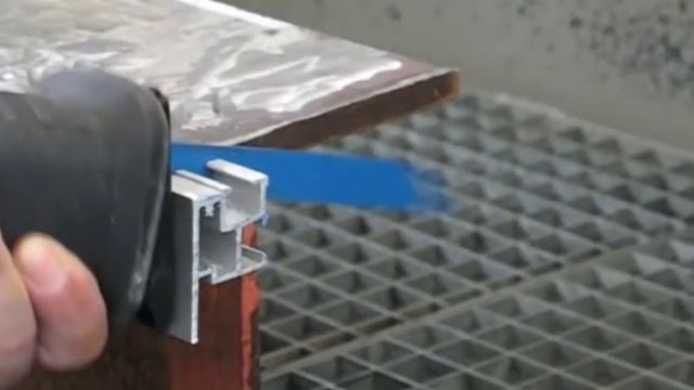 Что можно делать с помощью сабельной пилы Metabo SSEP 1400 MVT ASE 18 LTX смотреть онлайн