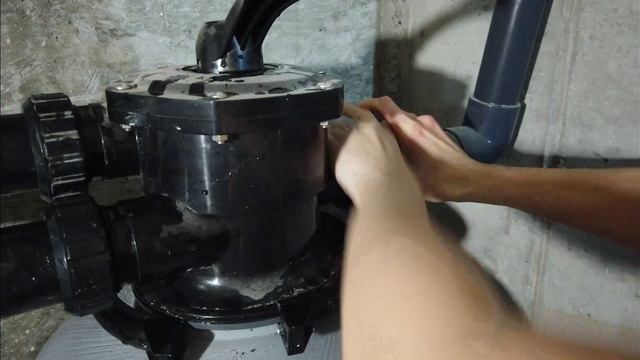 БАССЕЙН / ФИЛЬТР / ЗАМЕНА ПЕСКА /how to replace the water filter in your swimming pool смотреть онлайн