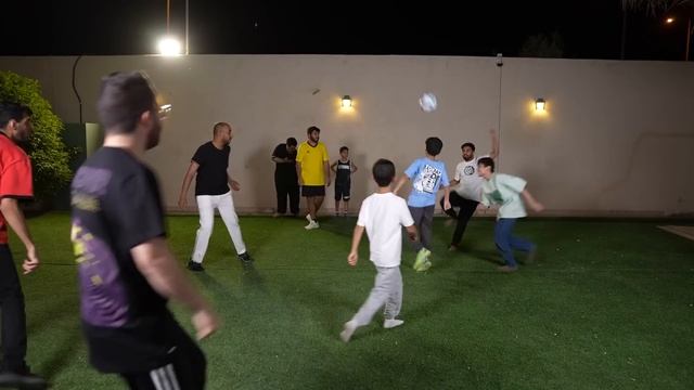 تحدي الصغار ضد الكبار في فلة باور?! смотреть онлайн