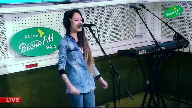 Мишель Петрович:Price Tag ..Весна FM LIVE смотреть онлайн