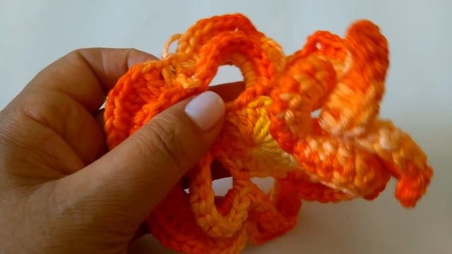 Aprenda a confeccionar Flor crisântemo em crochê com Maria José. смотреть онлайн