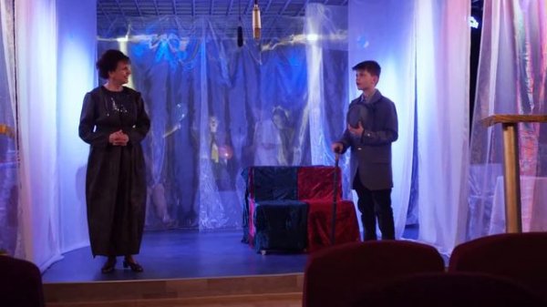 Сара Кру - полный спектакль