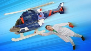 Видео про роботов и больницу. Трансформеры Тоботы на приеме у Доктора Ой. Мегаклиника для игрушек