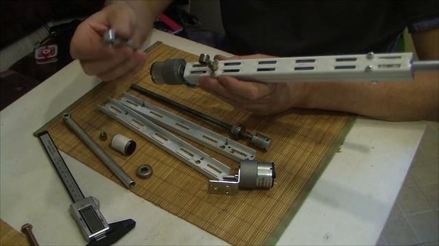 Линейный привод (актуатор) для проветривания теплицы своими руками. Конструкция и сборка. смотреть онлайн