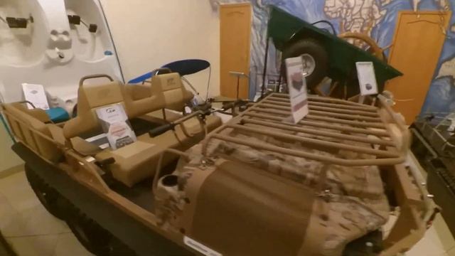 ARGO Outfitter. Небольшой видеобзор вездехода в торговом зале смотреть онлайн